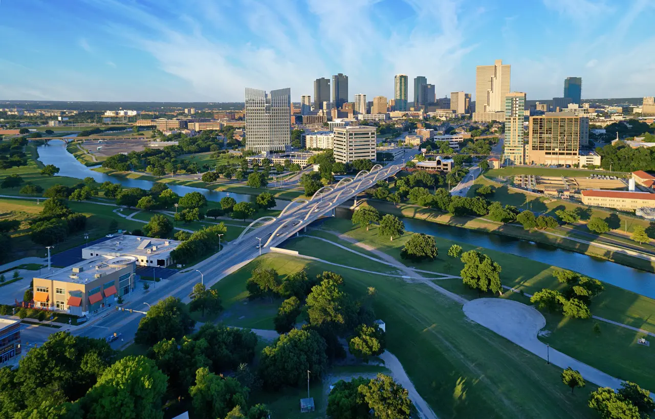 fall 2025CRESCENTHOTELFortWorthViewSmaller